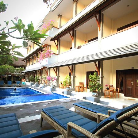 Jesens Inn II Kuta  Exterior photo