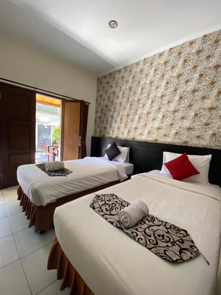 Jesens Inn II Kuta  Exterior photo
